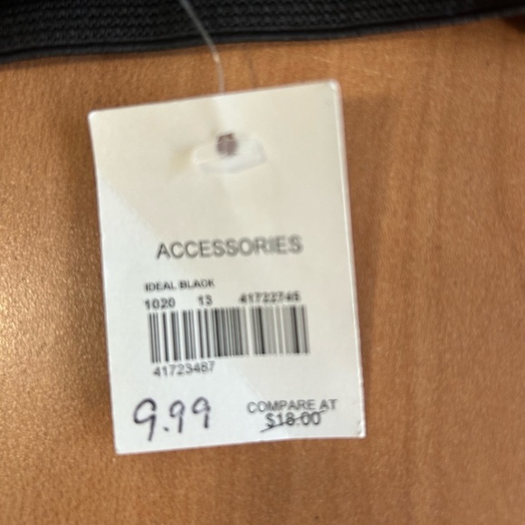 New belts lot of 2 woman’s size small/medium - Picture 5 of 5